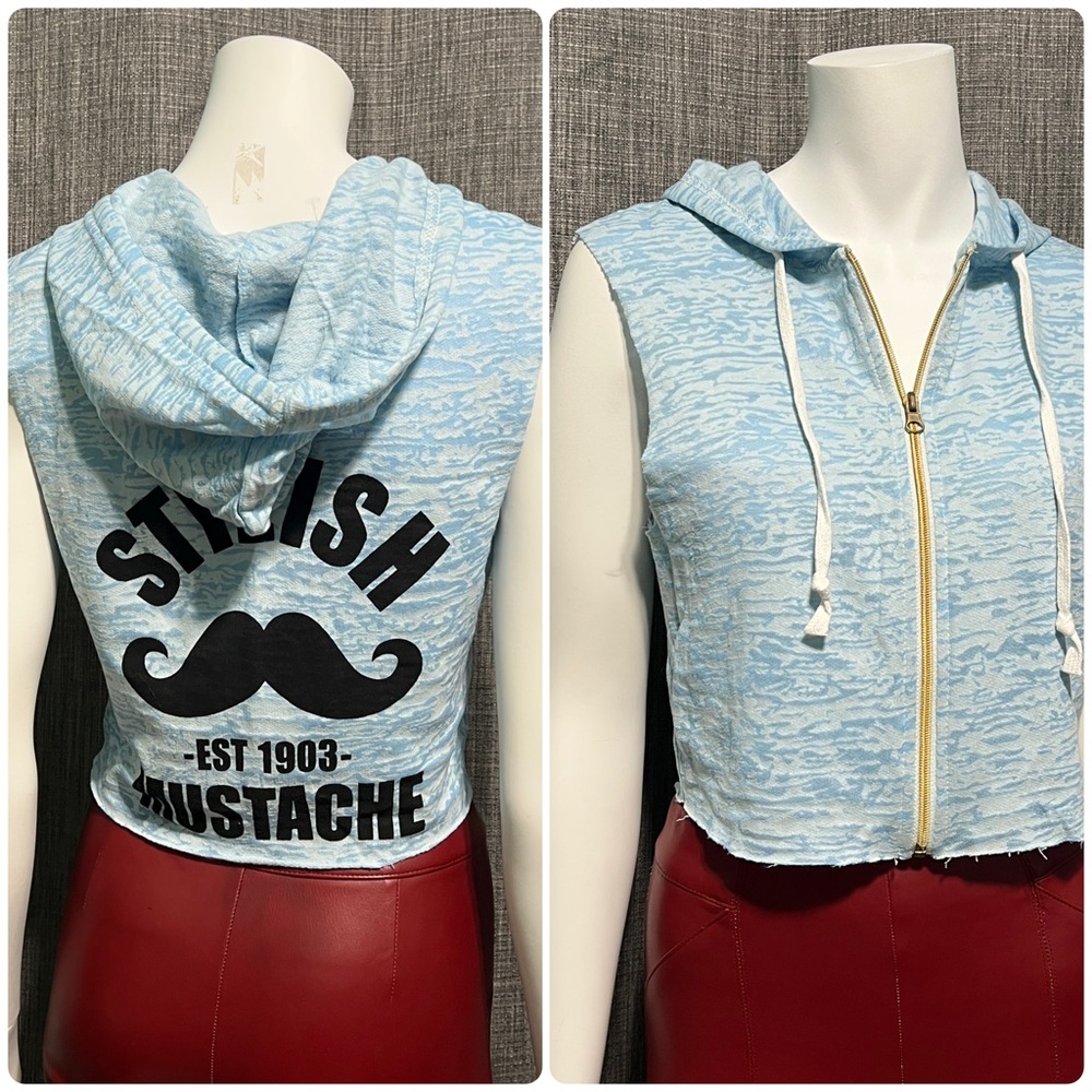 NWT Derek Heart Burnout Mustache Graphic Sleeveless Hooded Top Blue Black Small